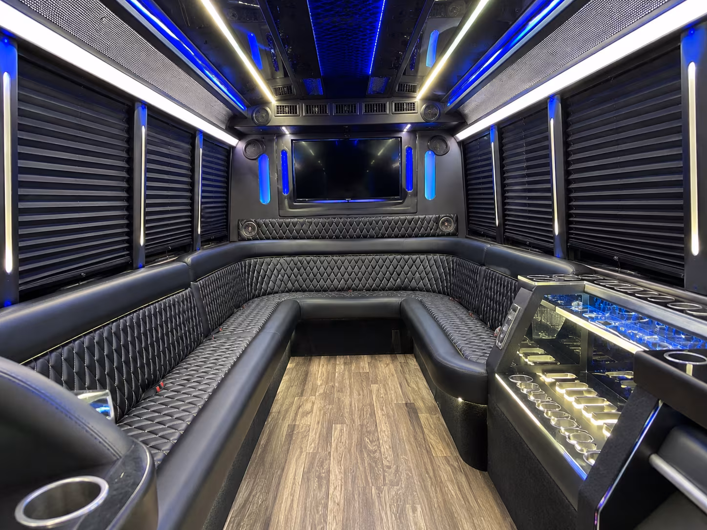Manteca Winery Tour & Pub Crawl Transportation