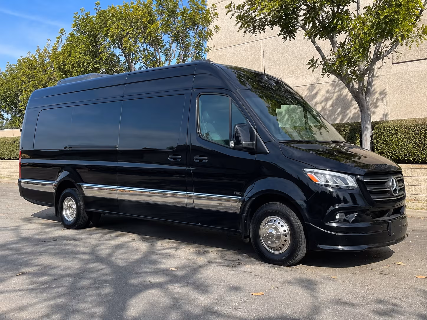 Stockton Airport Shuttle & Transportation party bus exterior