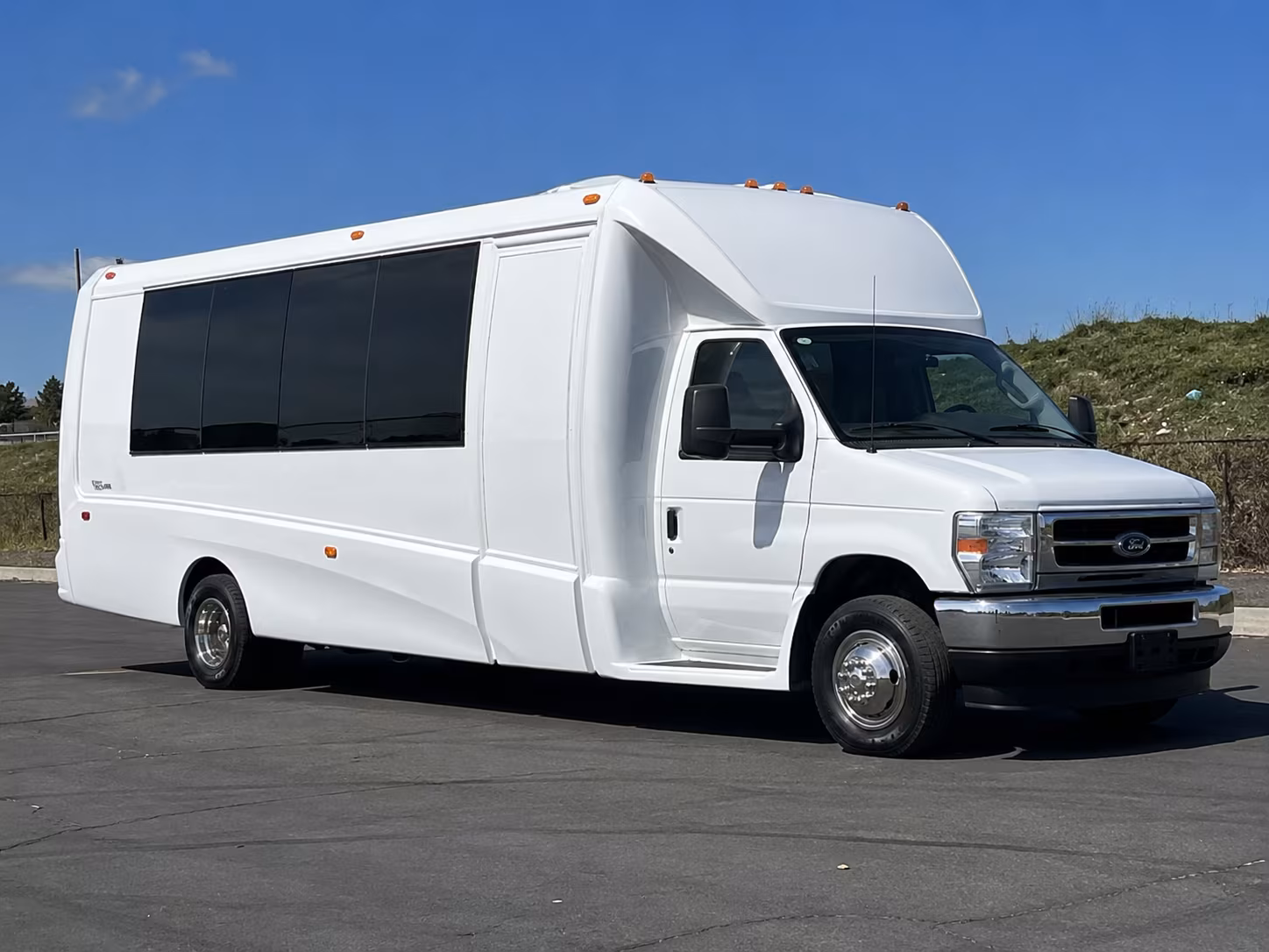 Stockton Birthday, Sweet 16, & Quinceañera Transportation party bus exterior